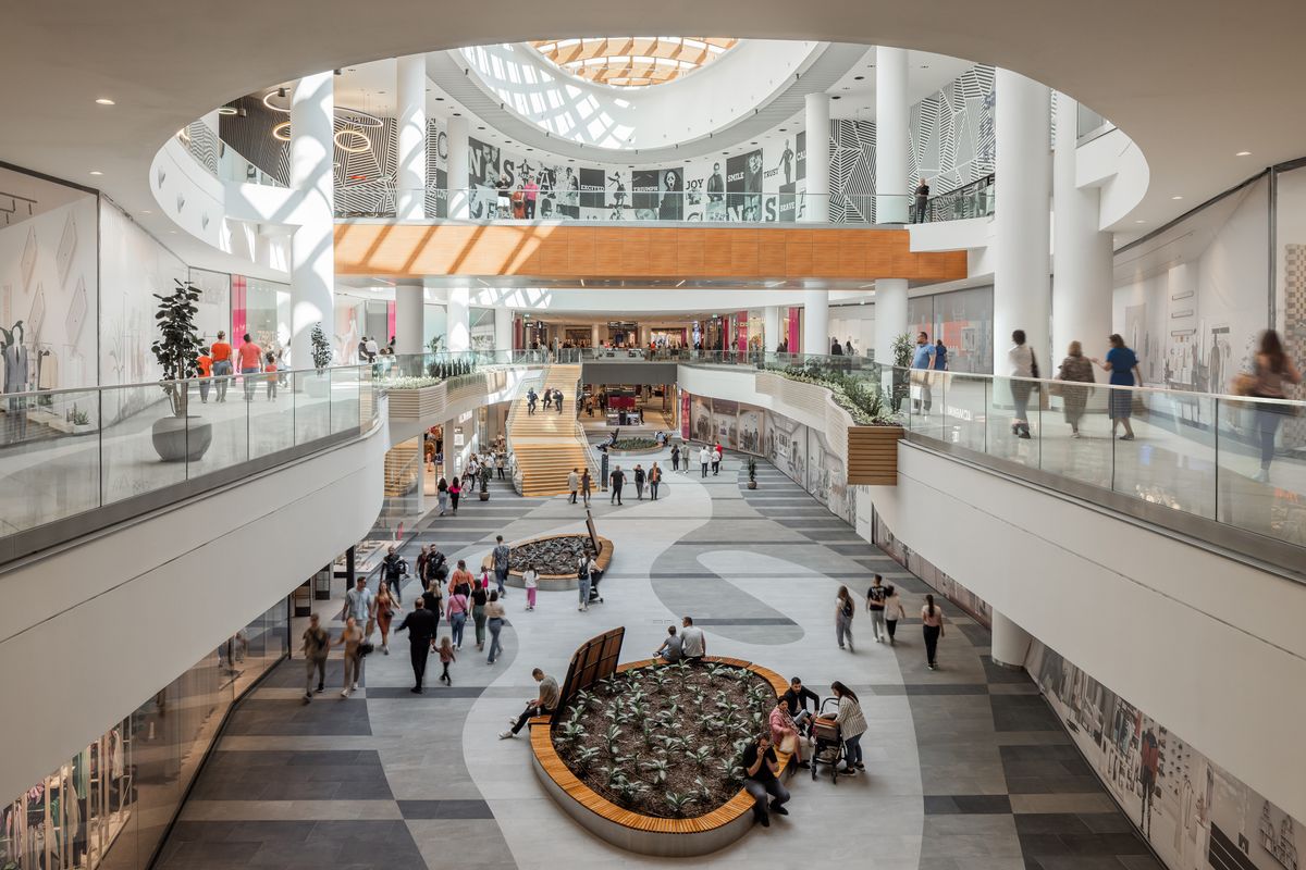 Prishtina Mall, Prishtinë, Kosovë. Projekt reference i Diamanti Teknik.